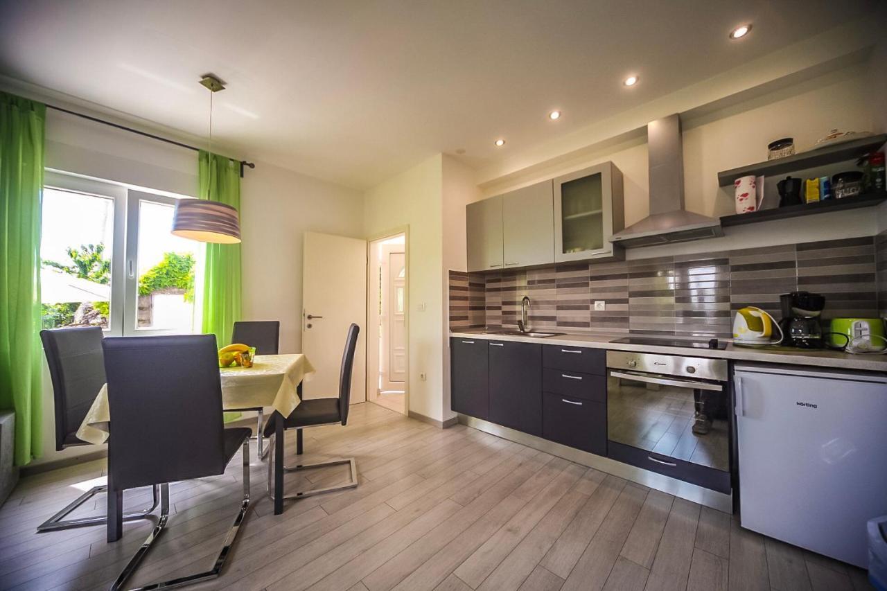 Apartman Carmen Volosko Опатия Екстериор снимка